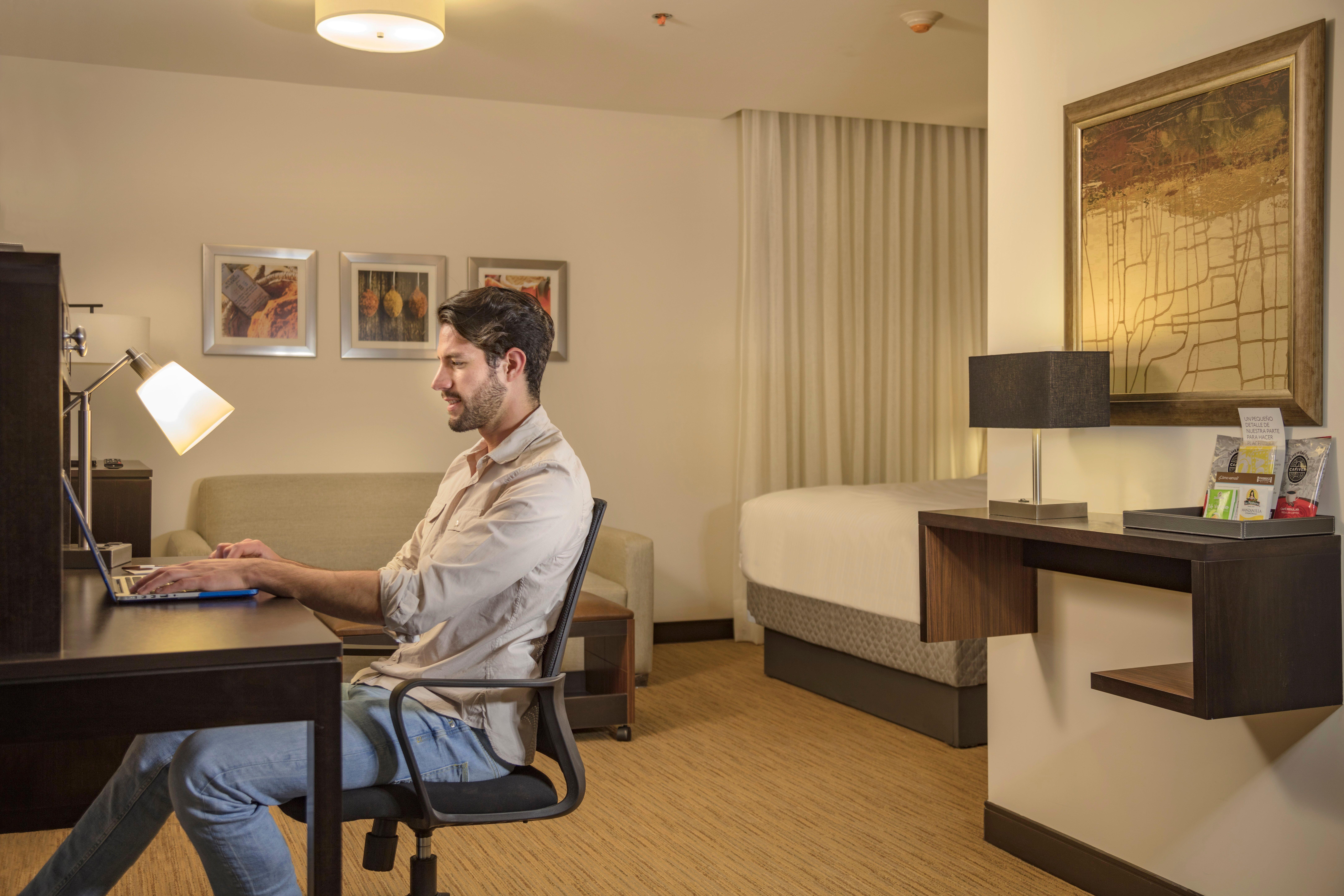 Staybridge Suites - Saltillo By Ihg Exterior foto