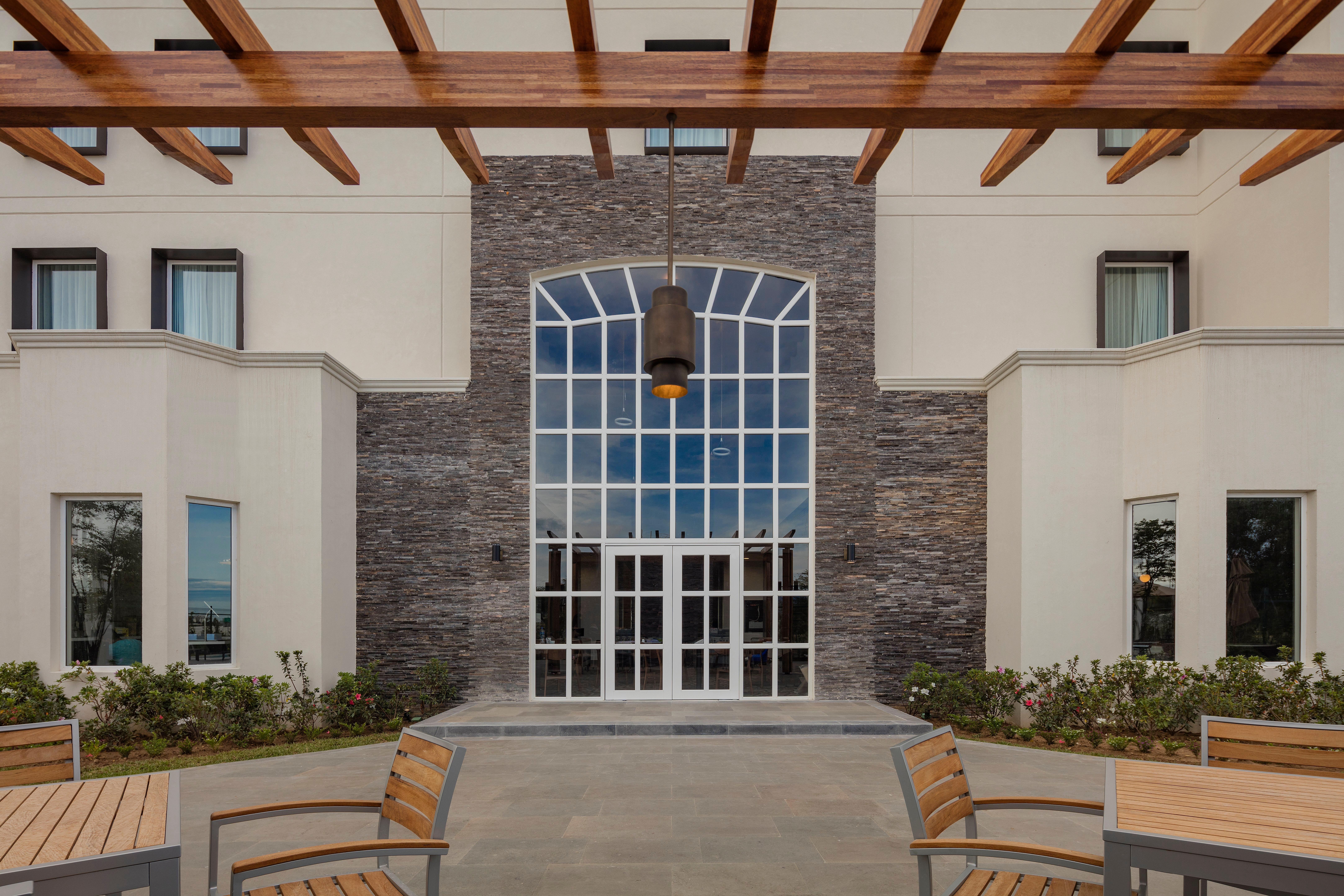 Staybridge Suites - Saltillo By Ihg Exterior foto