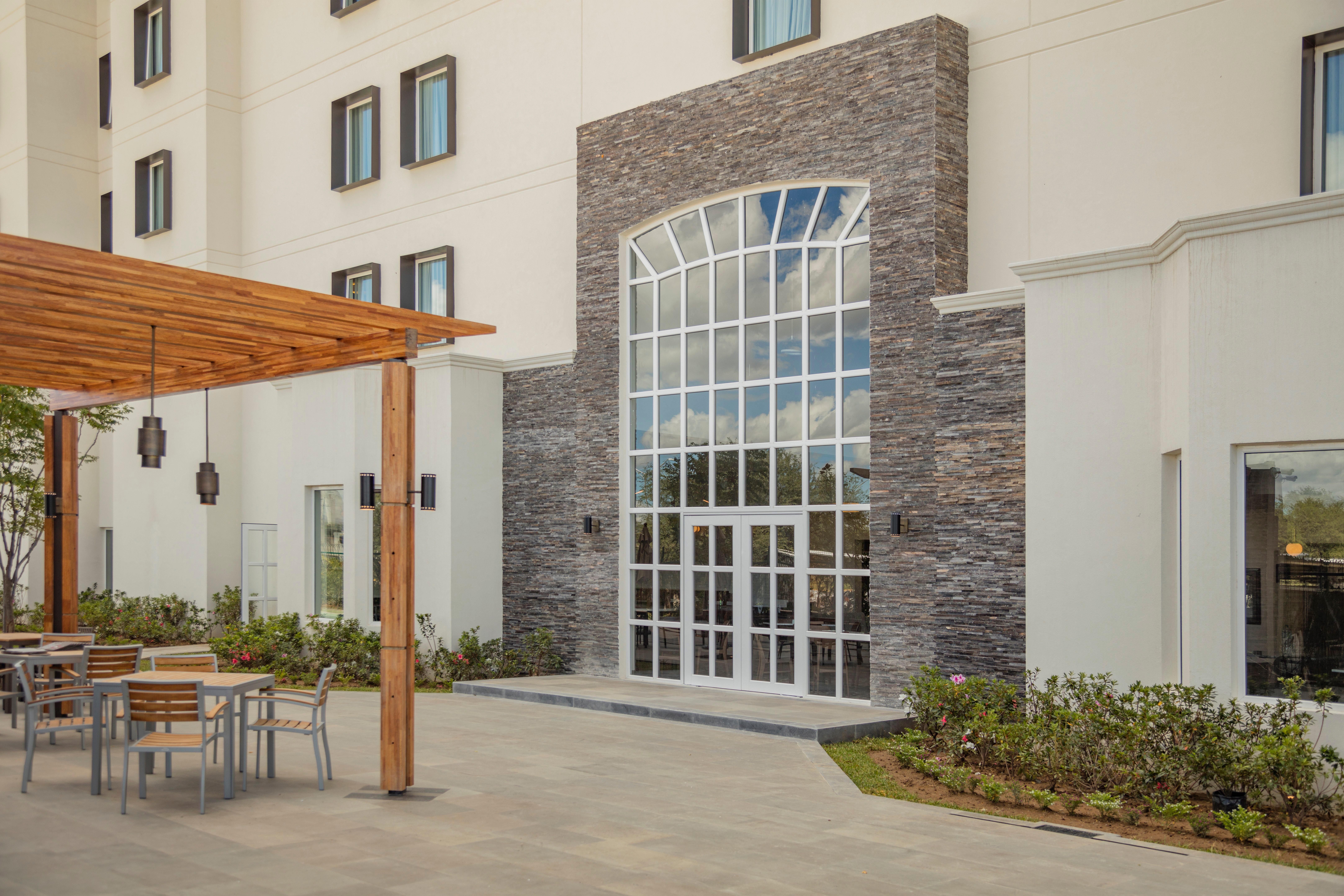 Staybridge Suites - Saltillo By Ihg Exterior foto